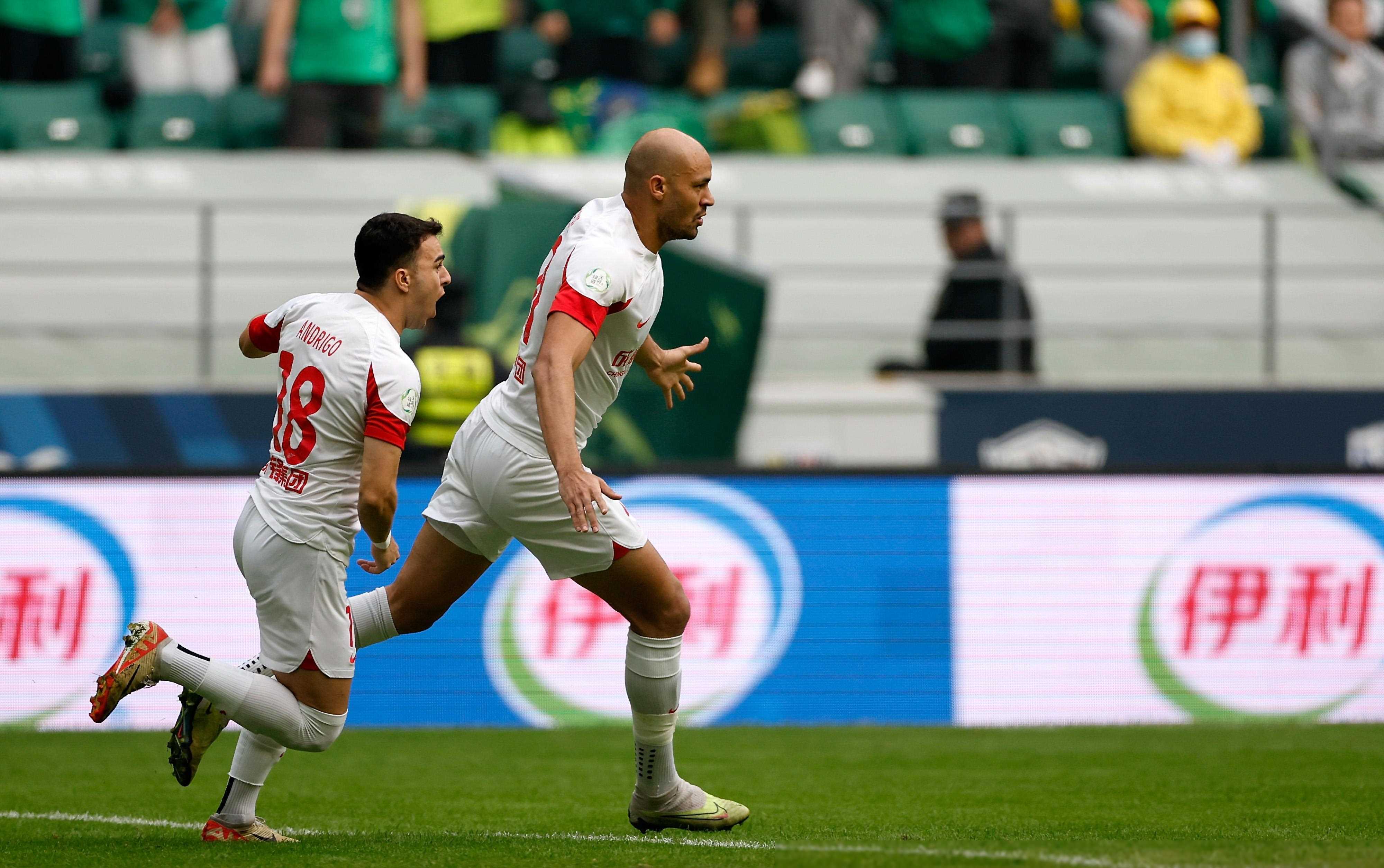 天津津门虎集结日状态回暖；志在西甲名次提升；话题不断；赛程密集仍需轮换(天津津门虎最新情况)